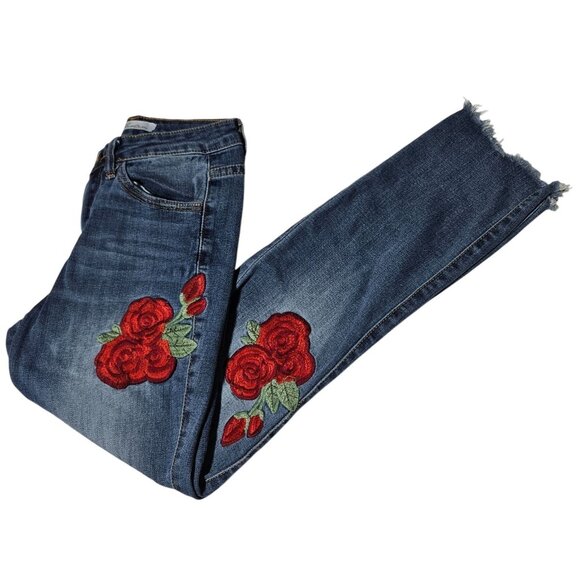KanCan Jeans Womens Size 3 Skinny Mid Rise Embroidered Red Rose Denim Pants - Picture 1 of 8